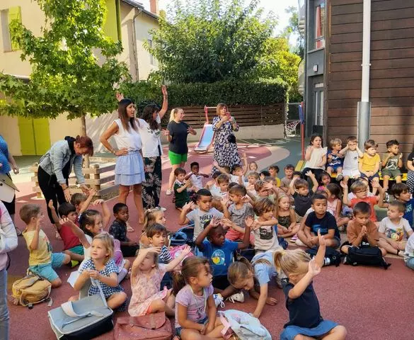 bénédiction des cartables à l'école de à Nîmes
