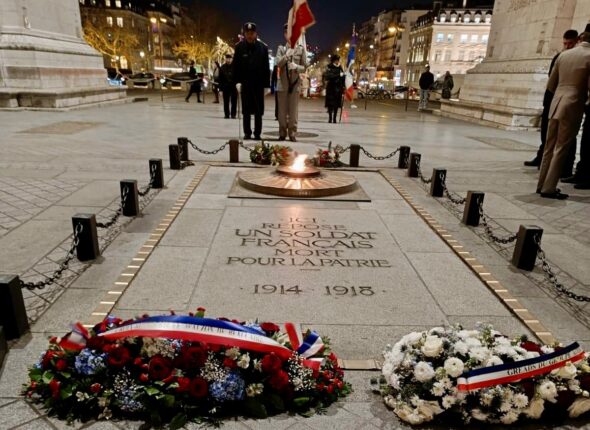 rallumage de la flamme du soldat inconnu Paris (5)