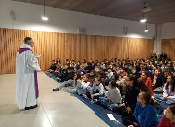 ouverture de la periode de l'avent école beaucaire (4)